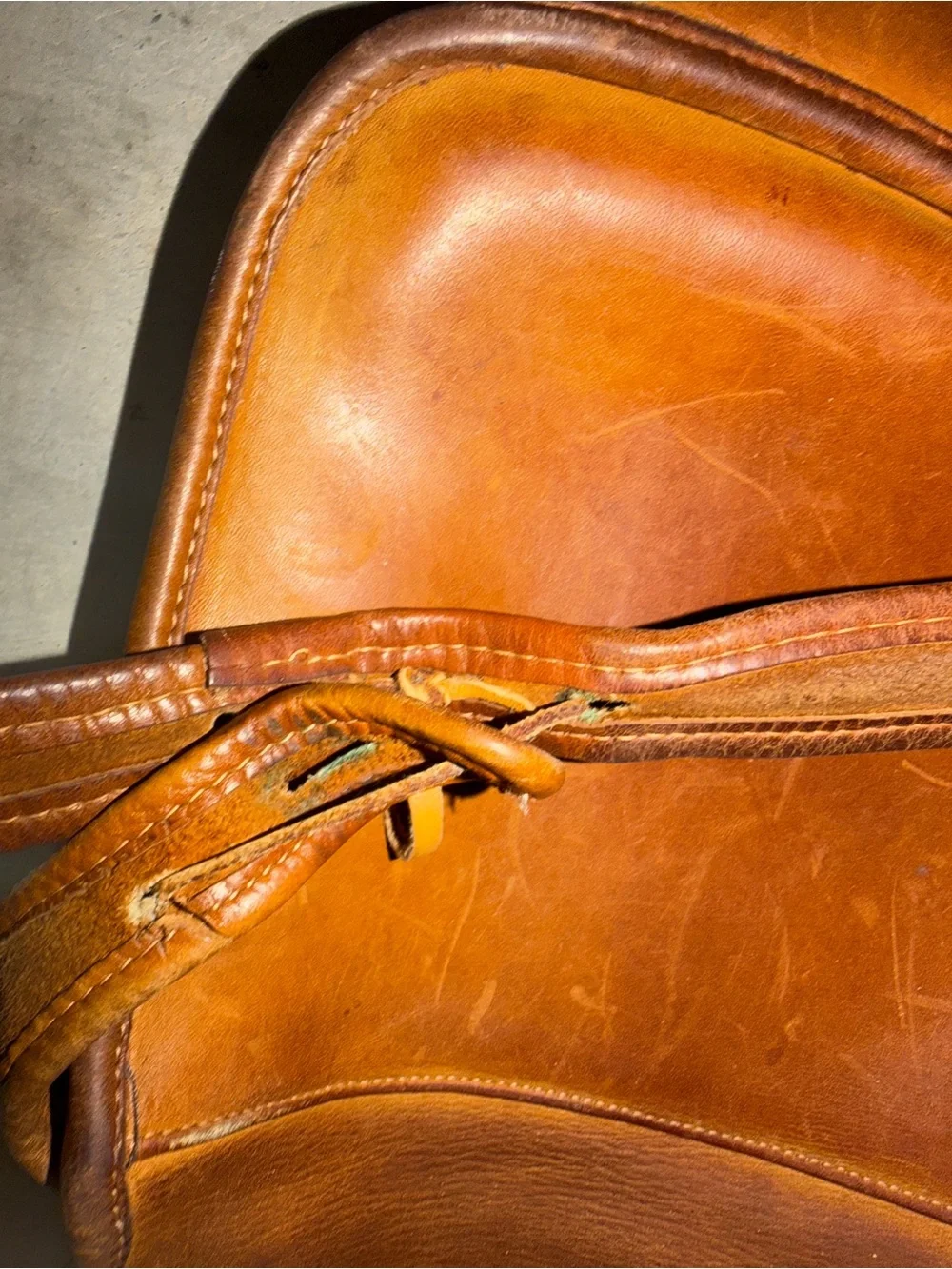 Vintage Coach brown tan leather purse